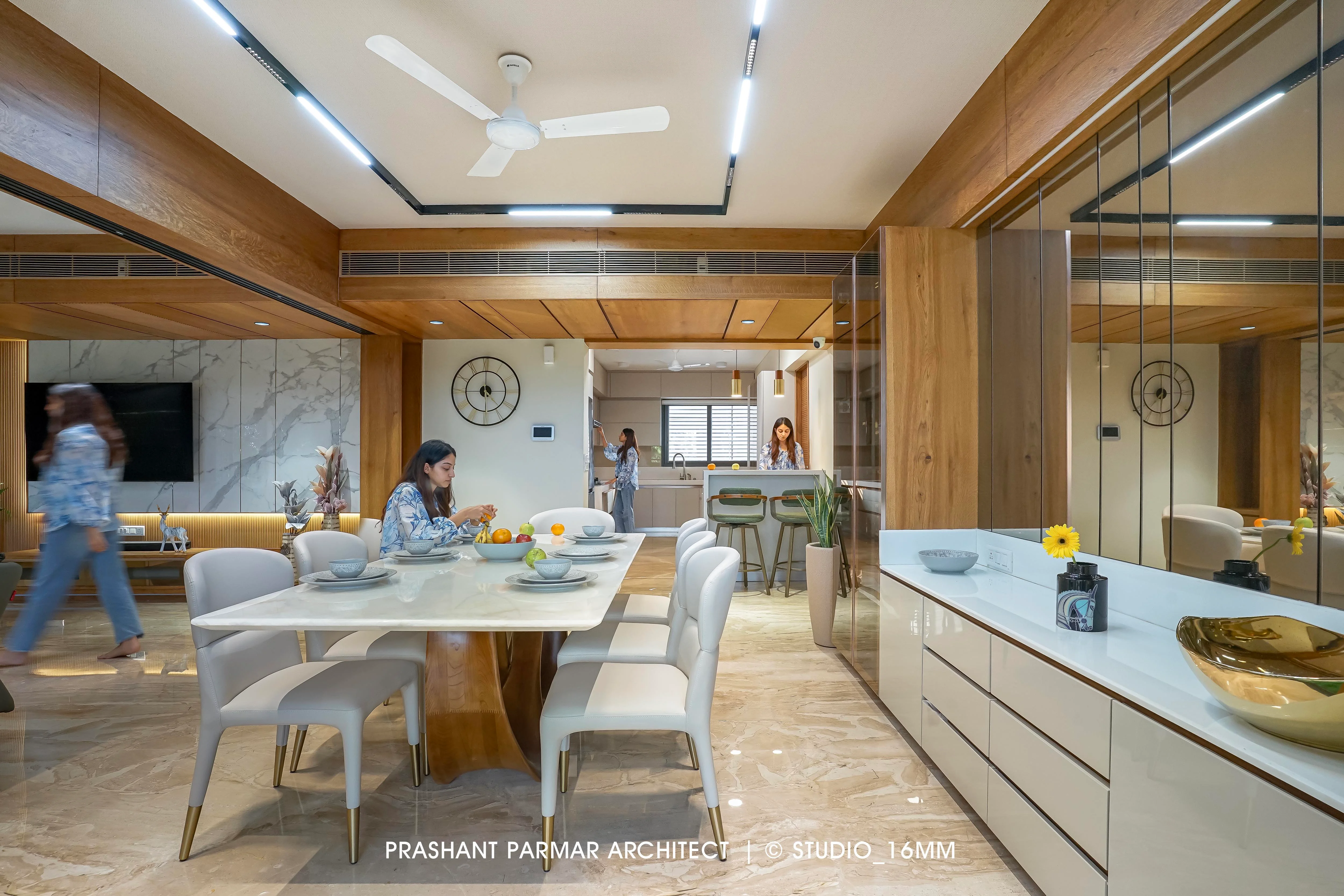 5BHK Timeless Interiors at Shivalik | Luxury Living by Prashant Parmar ...