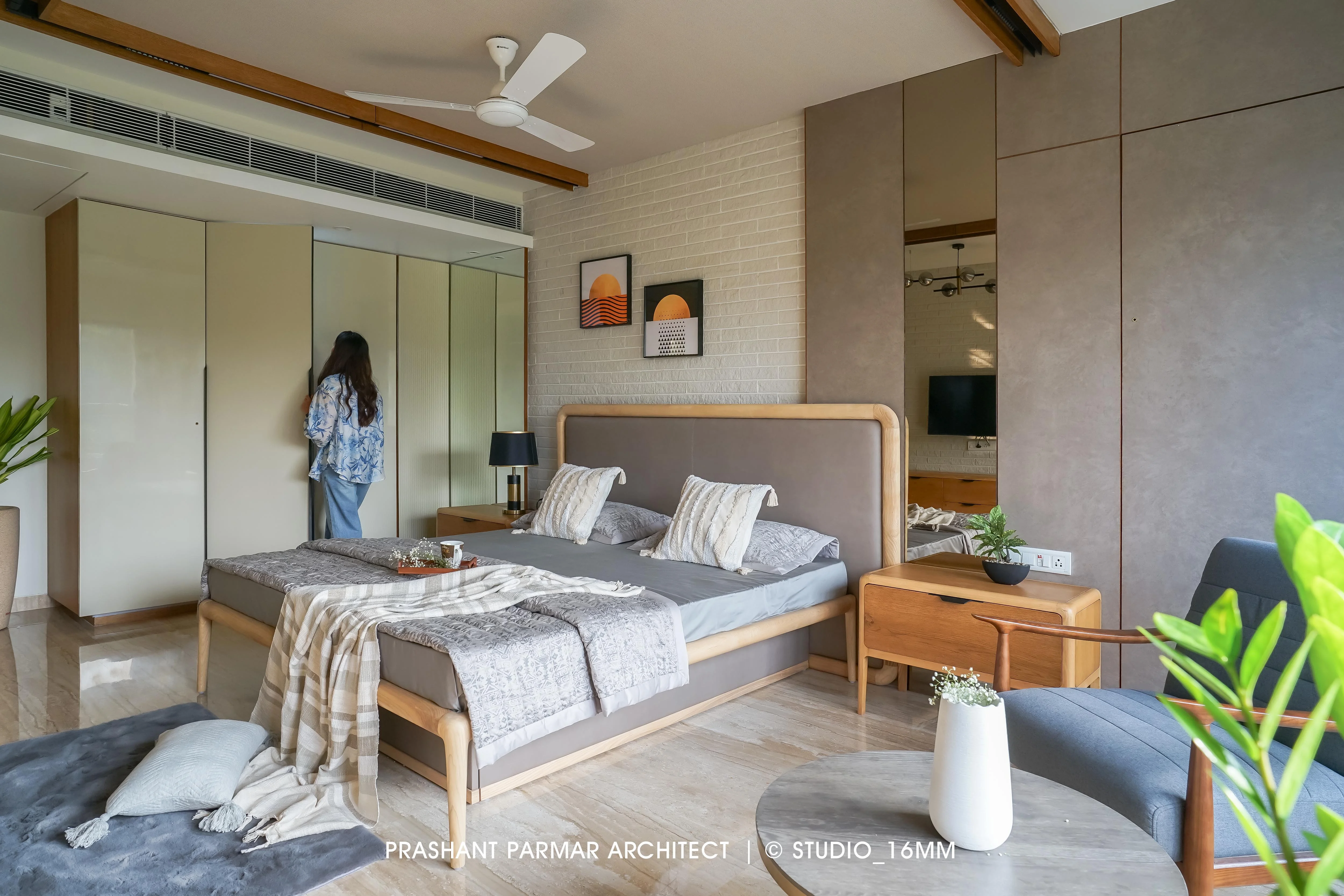 5BHK Timeless Interiors at Shivalik | Luxury Living by Prashant Parmar ...